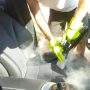 Mașina familiei: igienizare tapițerie auto în Oradea, explicată corect